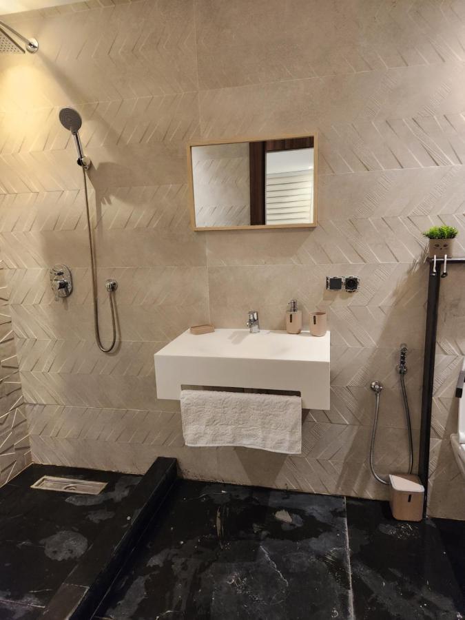Modern Luxury Retreat: 2-Bedroom Apartment In The Heart Of Marrakech Μαρακές Εξωτερικό φωτογραφία