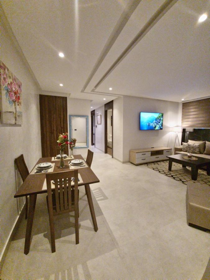 Modern Luxury Retreat: 2-Bedroom Apartment In The Heart Of Marrakech Μαρακές Εξωτερικό φωτογραφία